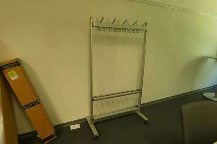 Garderobenständer